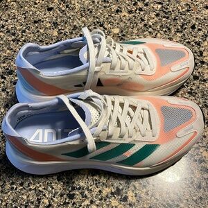 Adidas Adizero Boston 11, women’s 7.5 , like new